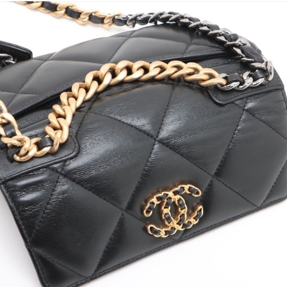 Chanel 19 Chain Shoulder Bag Glasses Case Gold X Silver Metal Fittings - Picture 10 of 12